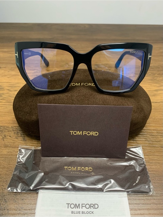 Tom Ford Accessories - TOM FORD TF5951-B Col 001. Black
54mm Ladies Cateye Eyeglasses
